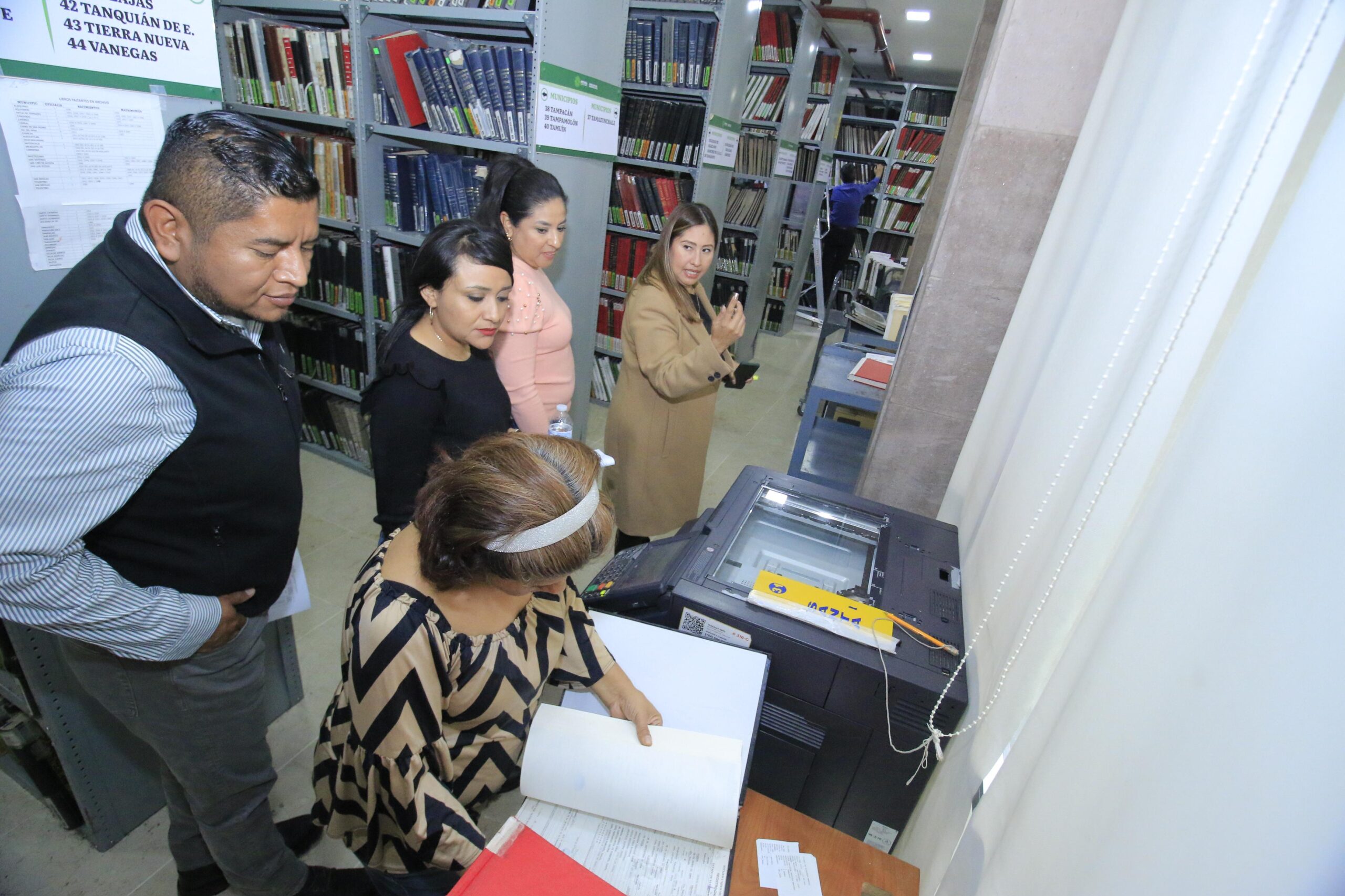 DIGITALIZARAN DOCUMENTOS DEL REGISTRO CIVIL EN VILLA DE POZOS