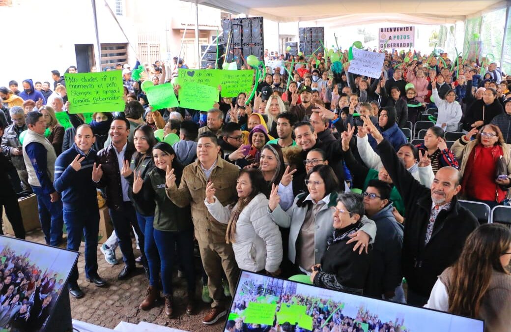 VECINOS DEL FRACCIONAMIENTO SAN XAVIER AGRADECEN APOYO DE VILLA DE POZOS