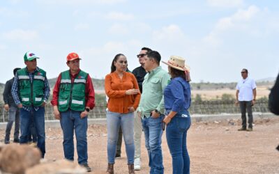 GOBERNADOR RICARDO GALLARDO SUPERVISA AVANCE DE LA VÍA ALTERNA• La magna obra representará una movilidad sin límites para miles de potosinos que trabajan en la zona industrial